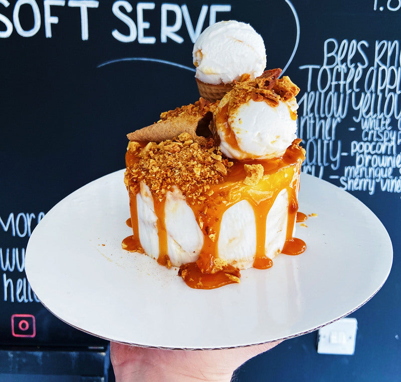 Bears Ice Cream cake, vegan, caramel and waffle cones